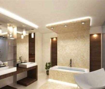 Потолок в ванной должен быть хорошо освещен