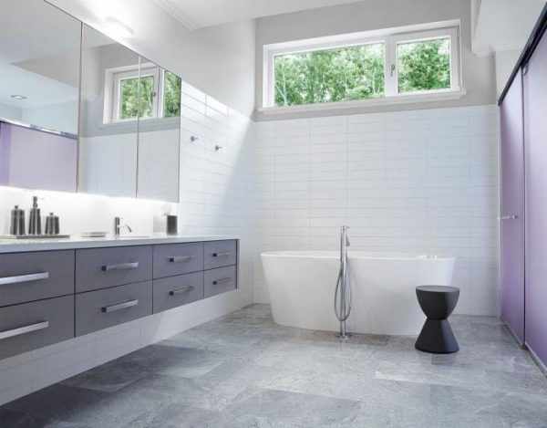 Дизайн ванной комнаты в белых и серых оттенках