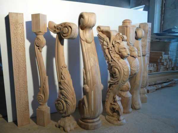 Художественно-декоративные балясины из дерева ручной работы