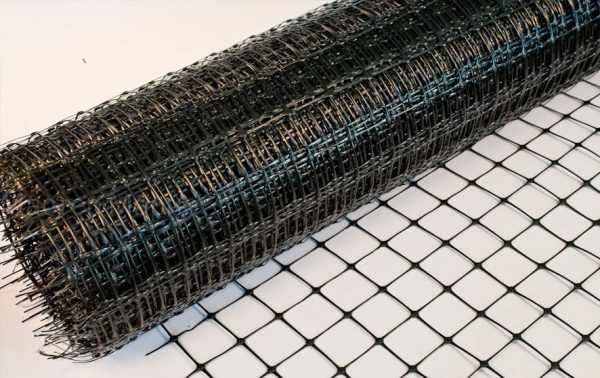 Пластиковая армирующая сетка для стяжки