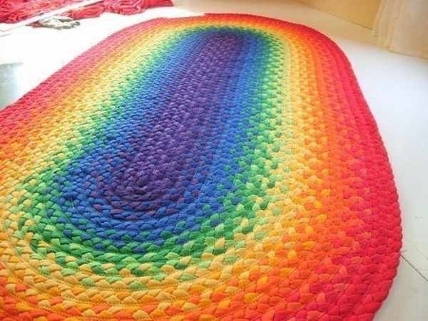 Разноцветный коврик своими руками