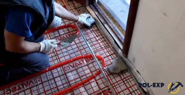 Зафиксируйте куски бетона