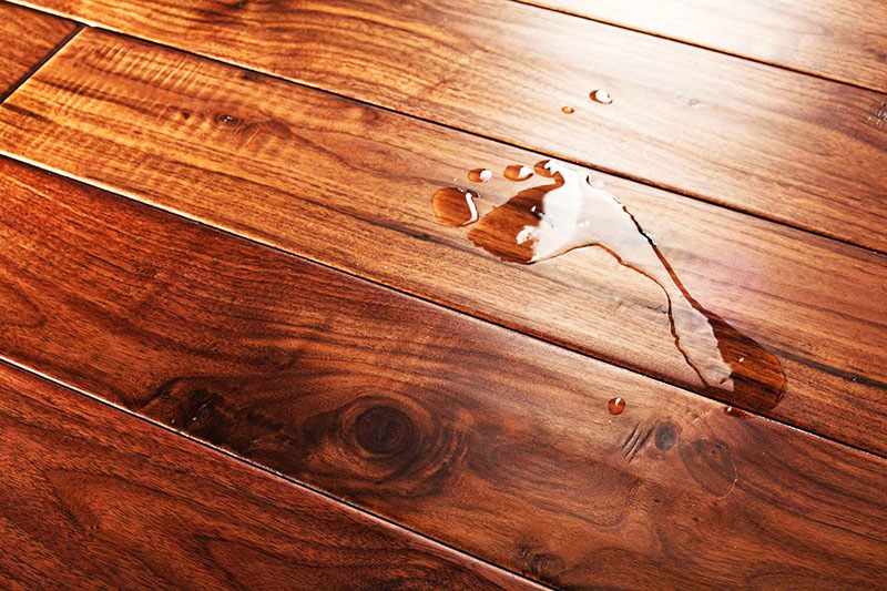 Опасности для деревянного пола