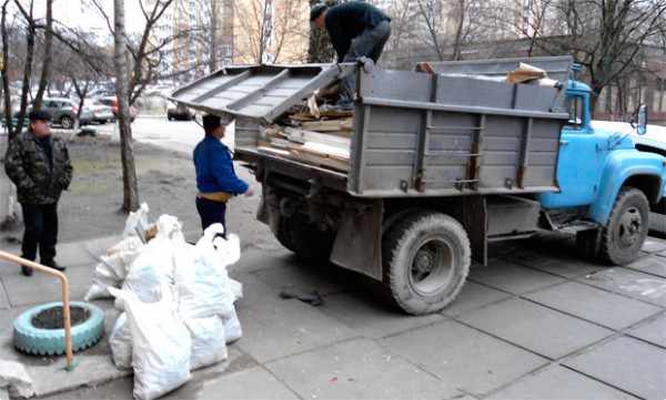 В соответствии с действующим законодательством, строительный мусор должен вывозиться на специализированные свалки
