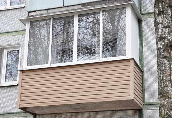 Отделка балкона сайдингом Отделка балкона сайдингом