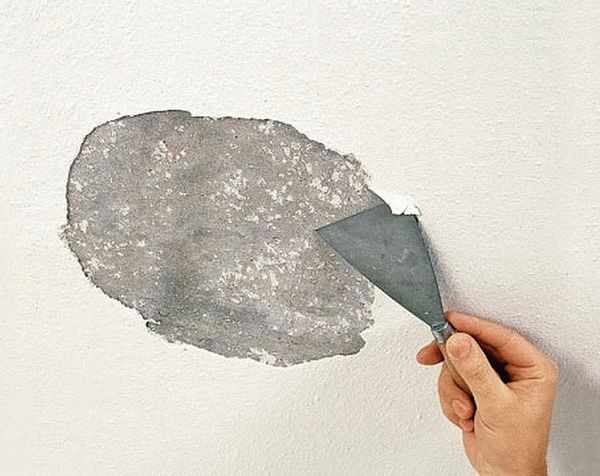 Как снять старую краску со стен в ванной